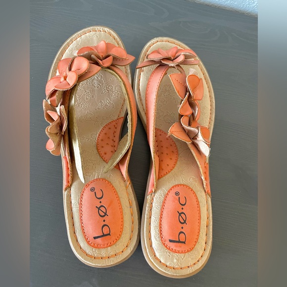 B.O.C. - NWOT Flower Thong Sandals - Picture 2 of 5